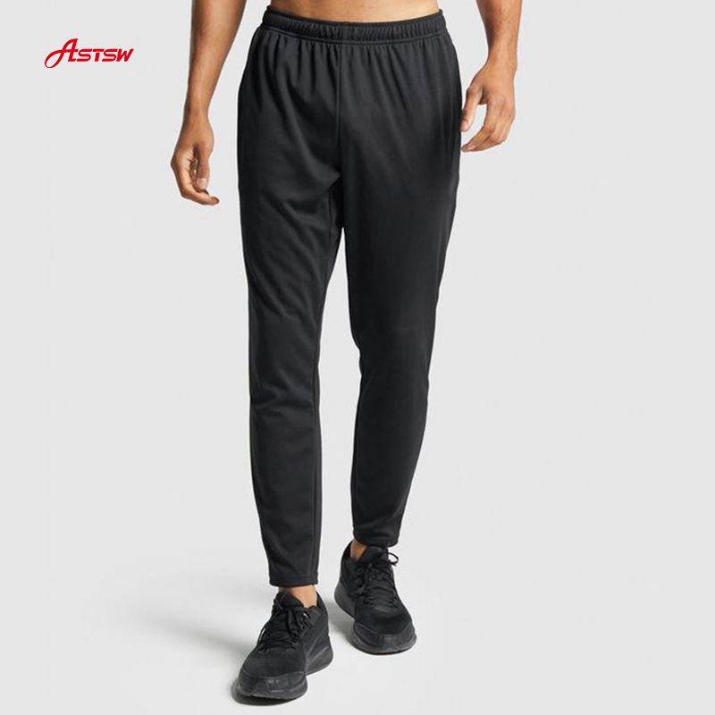 men's sports jogger with pockets